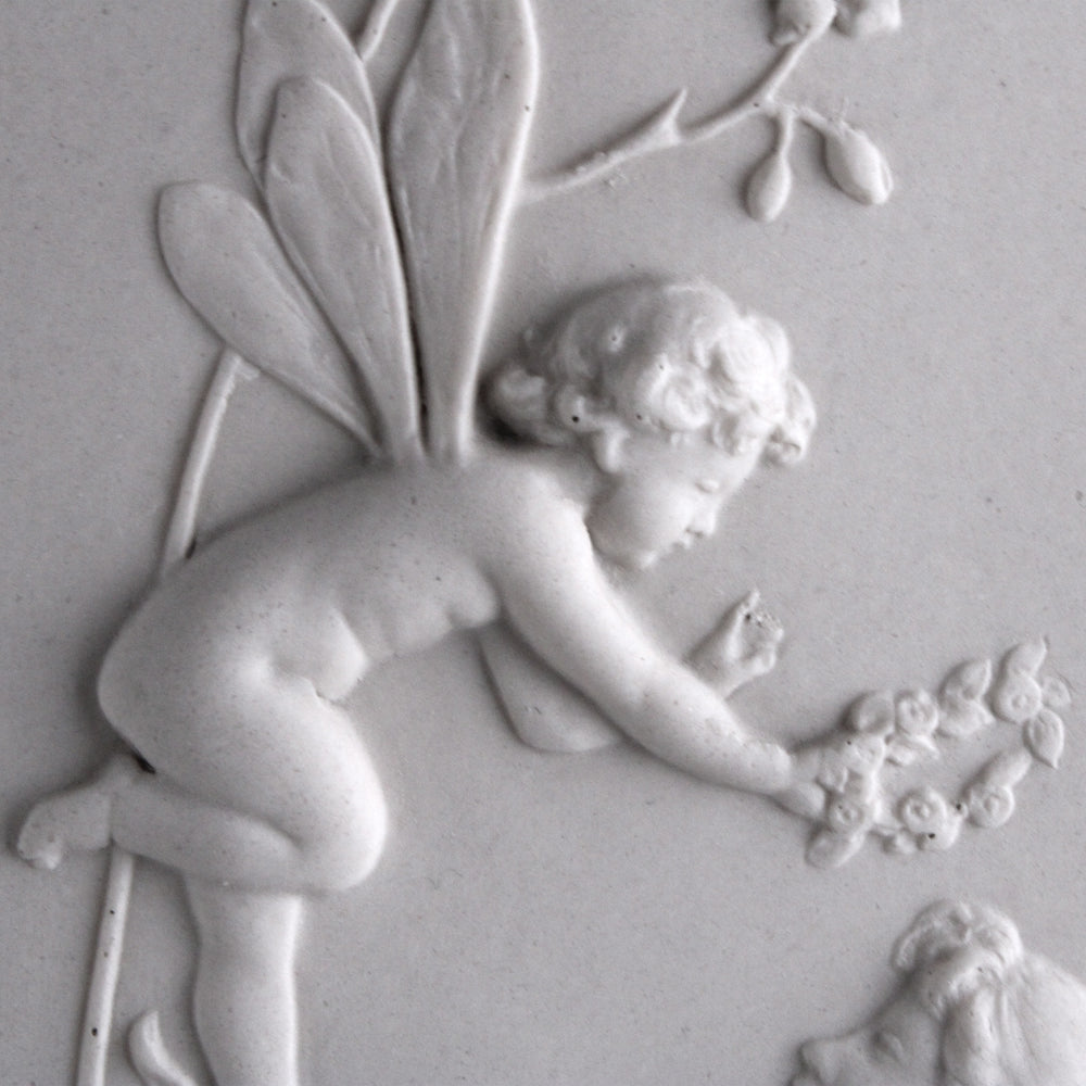 Relief Celestine mit Engel (im Paar)