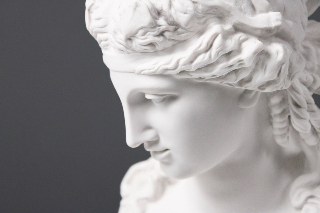 Antinous Lansdowne und Ariadne Büsten