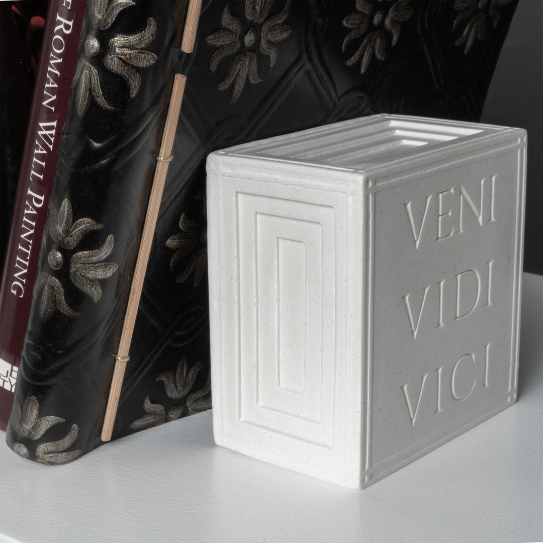 Veni Vidi Vici Buchstütze – Römische Reliefskulptur