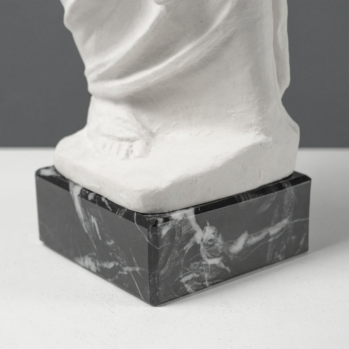 Venus von Milo Büste mit schwarzem Marmorsockel