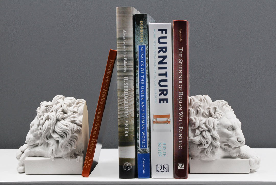 Canova Löwen Buchstützen (im Paar)