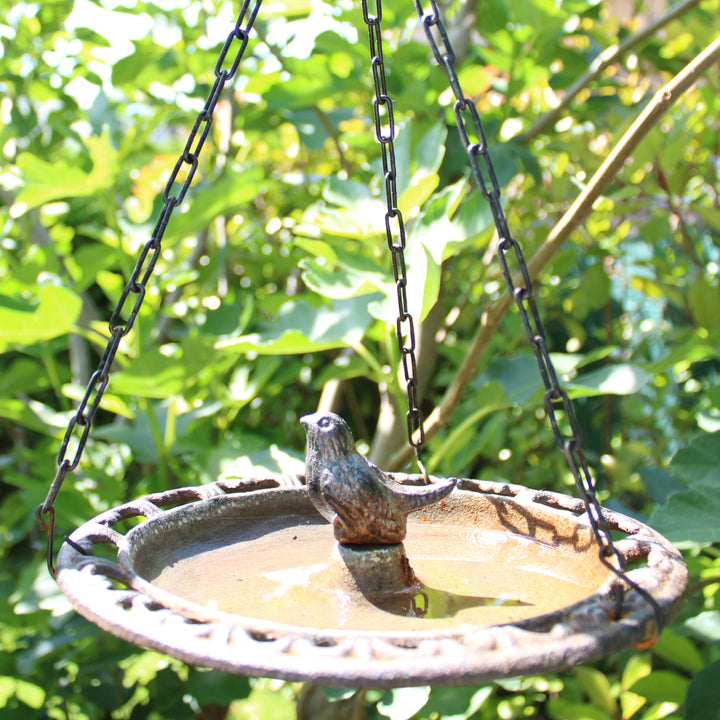 Hängende Vogeltränke aus Gusseisen