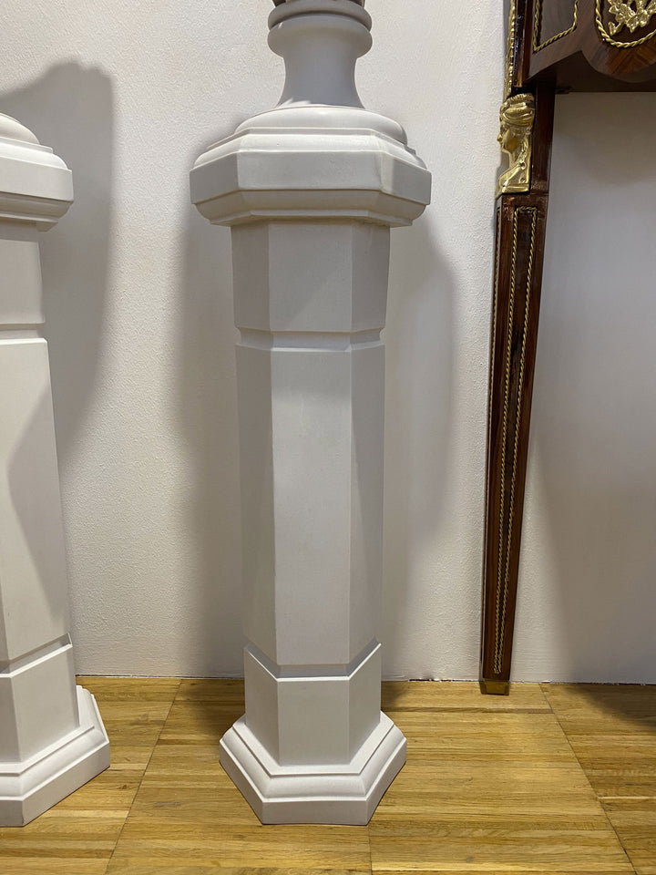 Große Säule für Büste