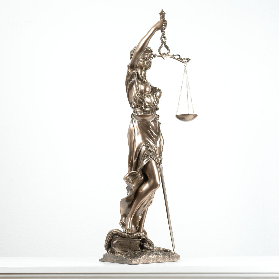 Justitia Statue (Groß, Bronzierte Skulptur aus Kunstharz)