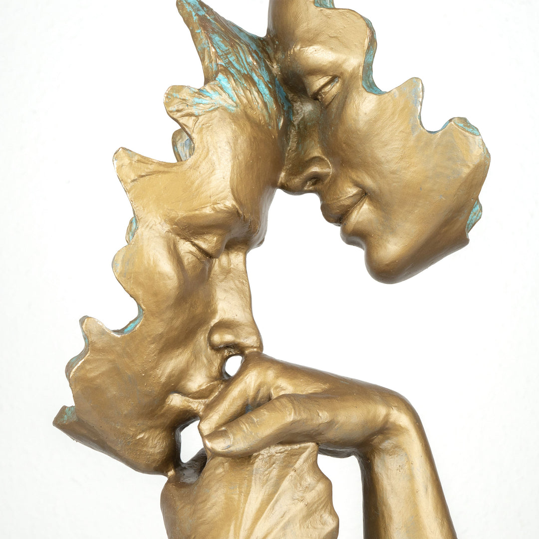 Liebespaarfigur „Caress“ von Anglada auf Marmorsockel