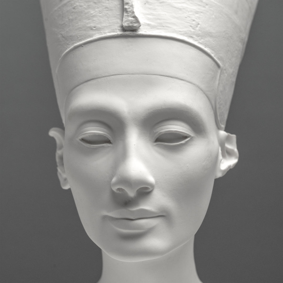 Nofretete Büste – Weiße Statue (Ägyptisches Museum Berlin)
