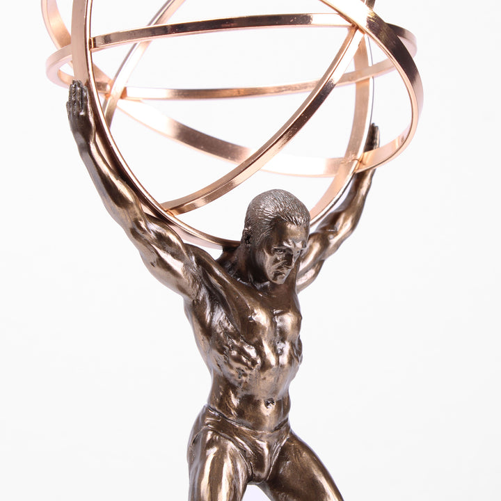 Atlas Skulptur (Bronzierte Skulptur aus Kunstharz)