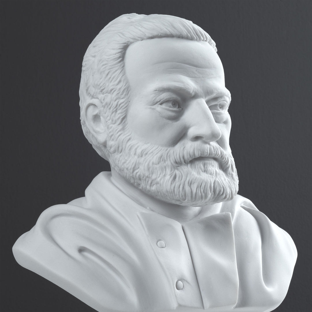Victor Hugo Büste — Meister der französischen Romantik