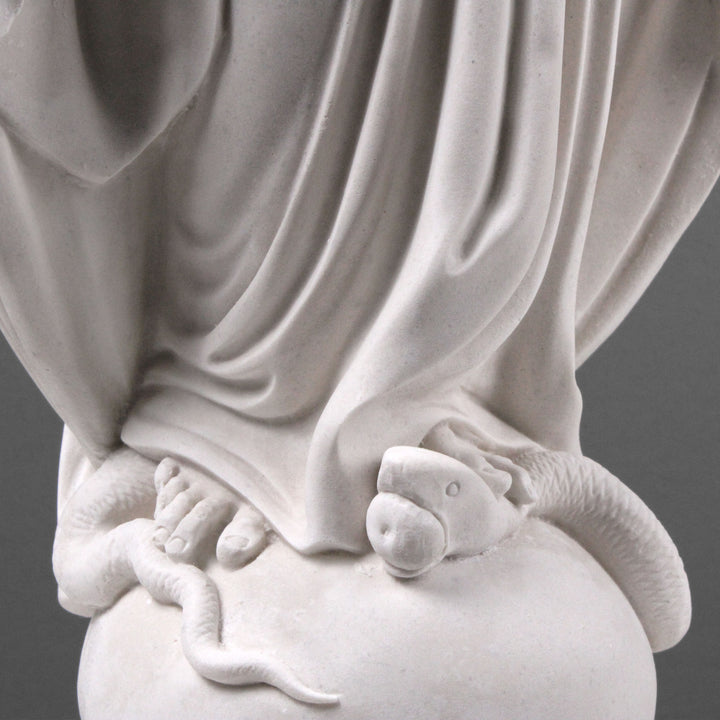 Jungfrau Maria Gartenstatue