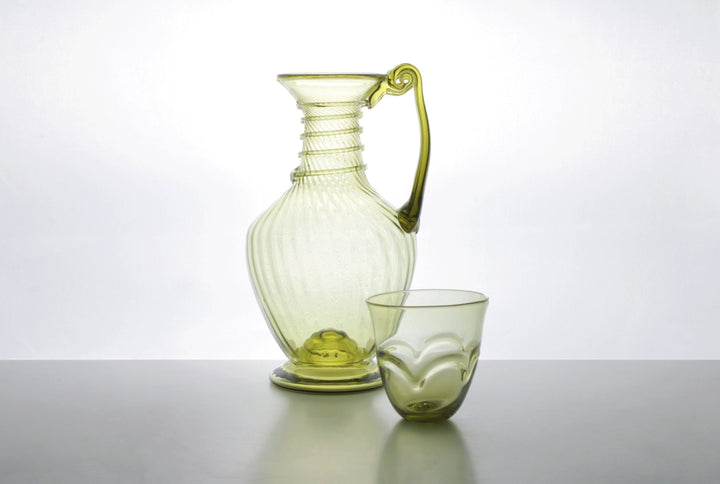Antiker römischer Glasbecher mit Wellenrelief (Klein) im Set von 2