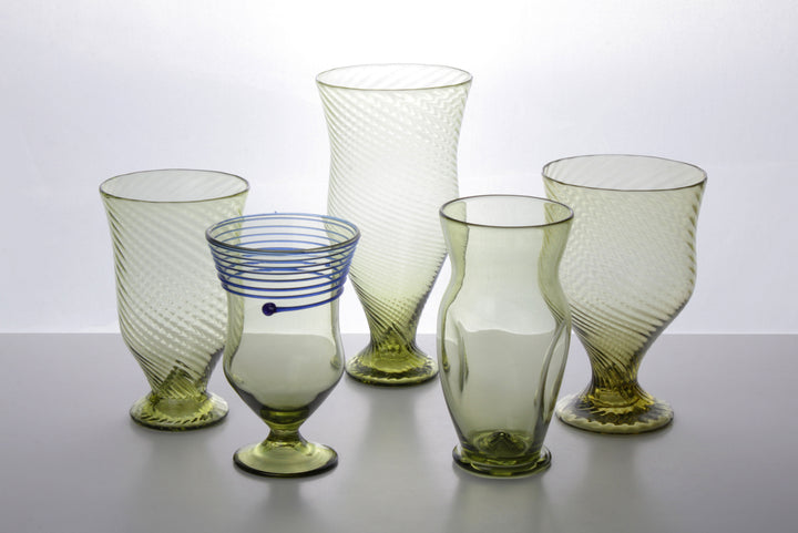 Römischer Glaspokal mit blauen Streifen im Set von 2