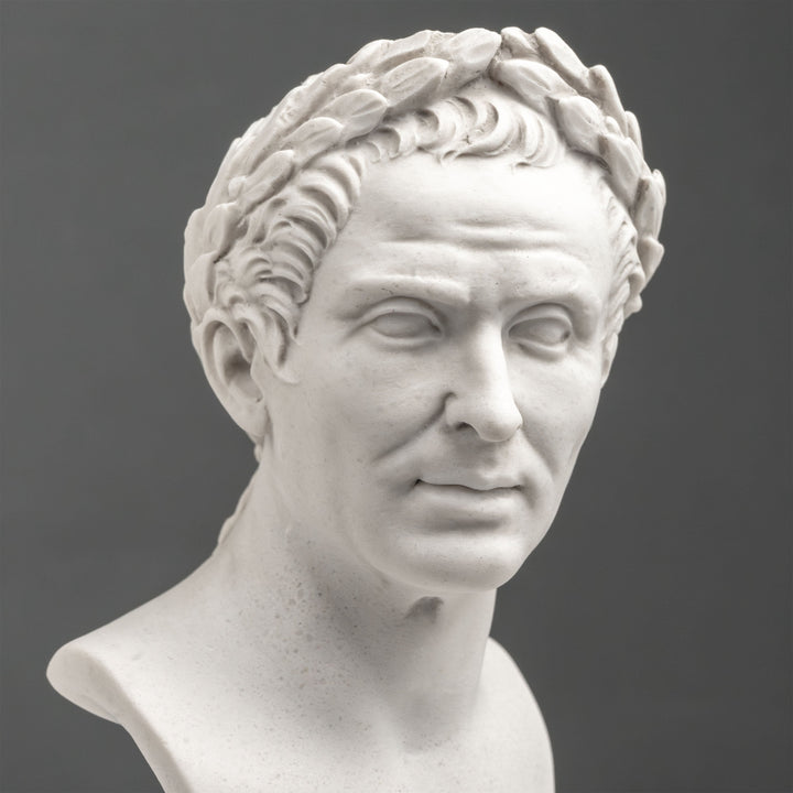 Julius-Caesar-Büste – Mit Lorbeerkranz des Sieges