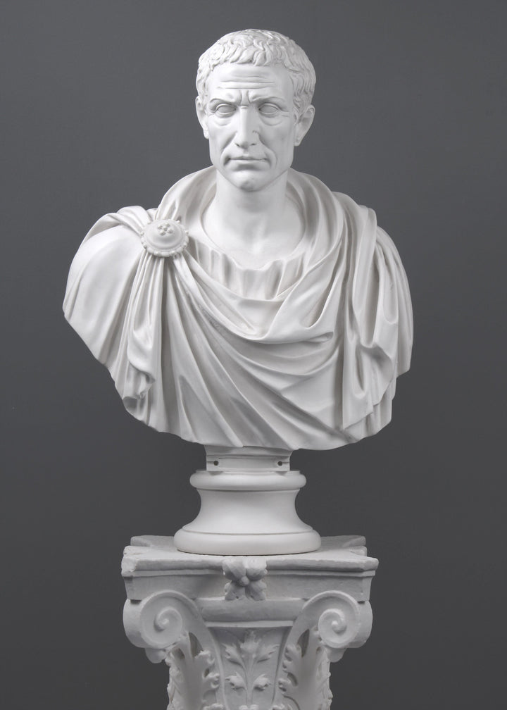 Julius Caesar Büste (in Toga)
