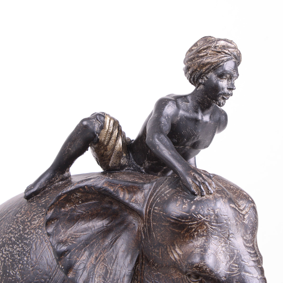 Elefantenstatue mit Reiter (Kunstharz)