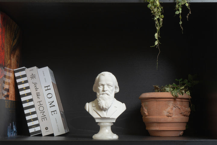 Johannes Brahms Bust — Meister der Romantischen Harmonie