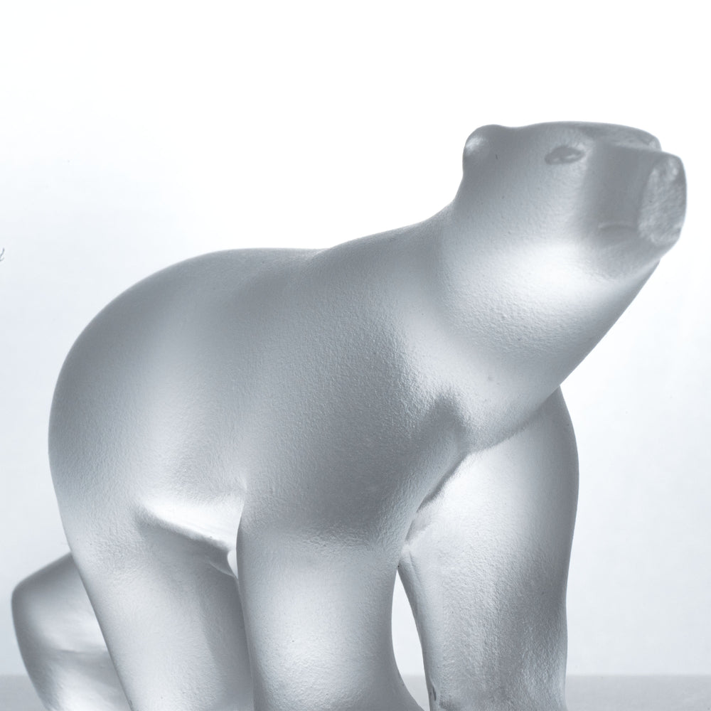 Kleine Eisbär Statue (Ours Blanc von François Pompon)