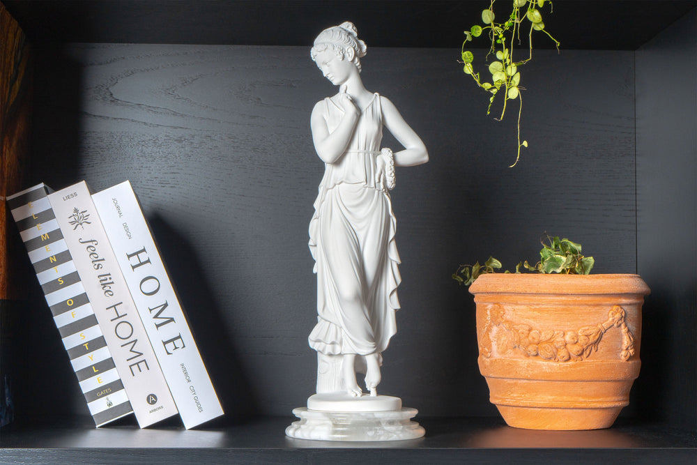 Taenzerin mit Finger am Kinn – nach Antonio Canova