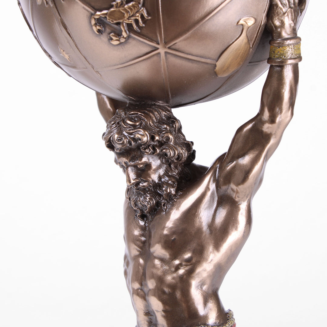 Atlas (Bronzierte Skulptur aus Kunstharz)