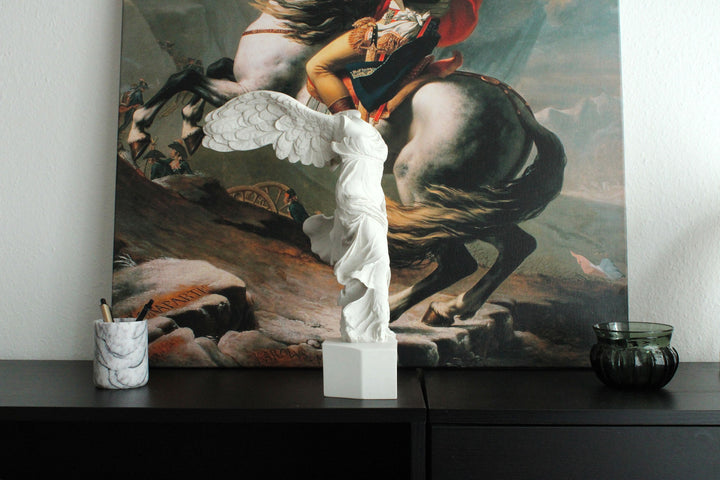 Geflügelter Sieg Statue (Groß)