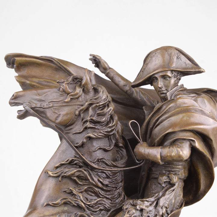 Napoleon überquert die Alpen Statue (Militärreiter, Bronze, Wachsguss)