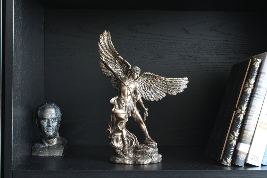 Heiliger Michael Erzengel Skulptur (Kaltguss-Bronze Statue)