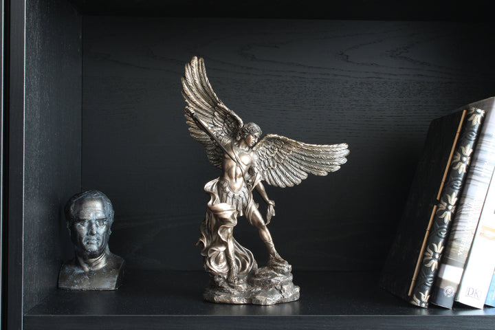 Heiliger Michael Erzengel Skulptur (Kaltguss-Bronze Statue)