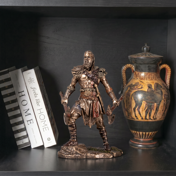 Wikinger-Krieger Statue mit zwei Äxten (Kaltgussbronze-Skulptur)
