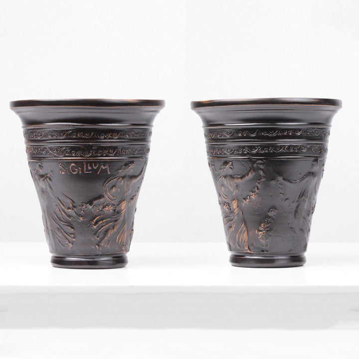 Römische Becher mit Tanzszene (Paar, Schwarz)