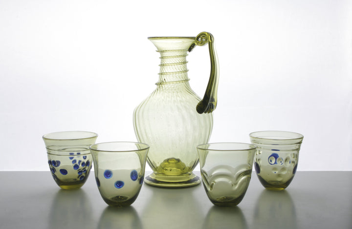Antiker römischer Glasbecher mit Wellenrelief (Klein) im Set von 2