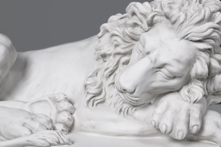 Große Löwen Statuen im Paar