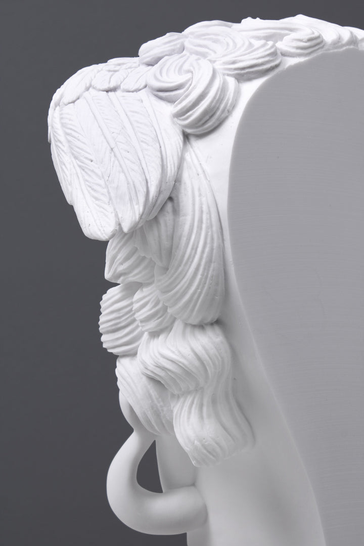 Medusa Kopf Statue auf Sockel