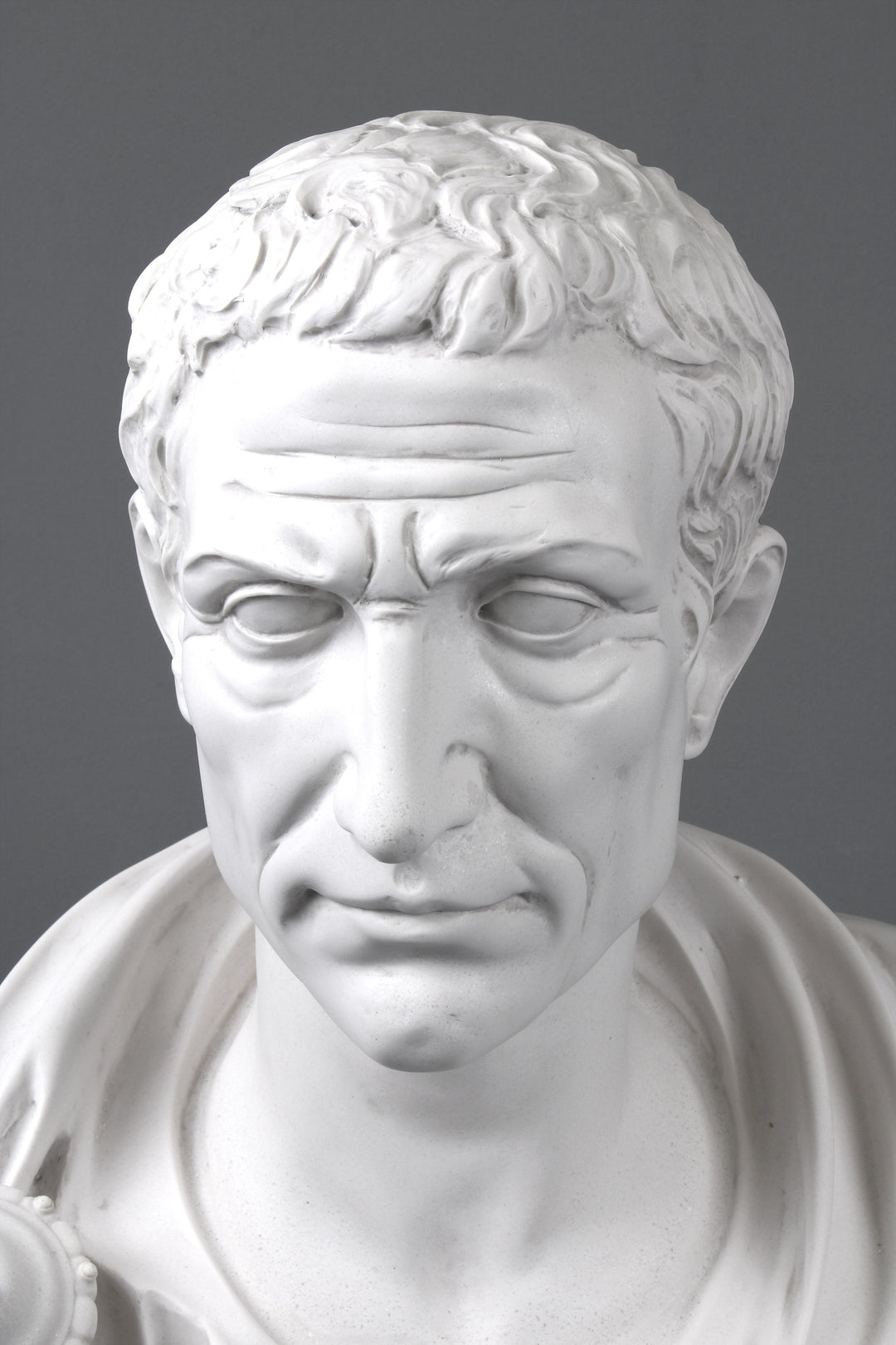 Julius Caesar Büste (in Toga)