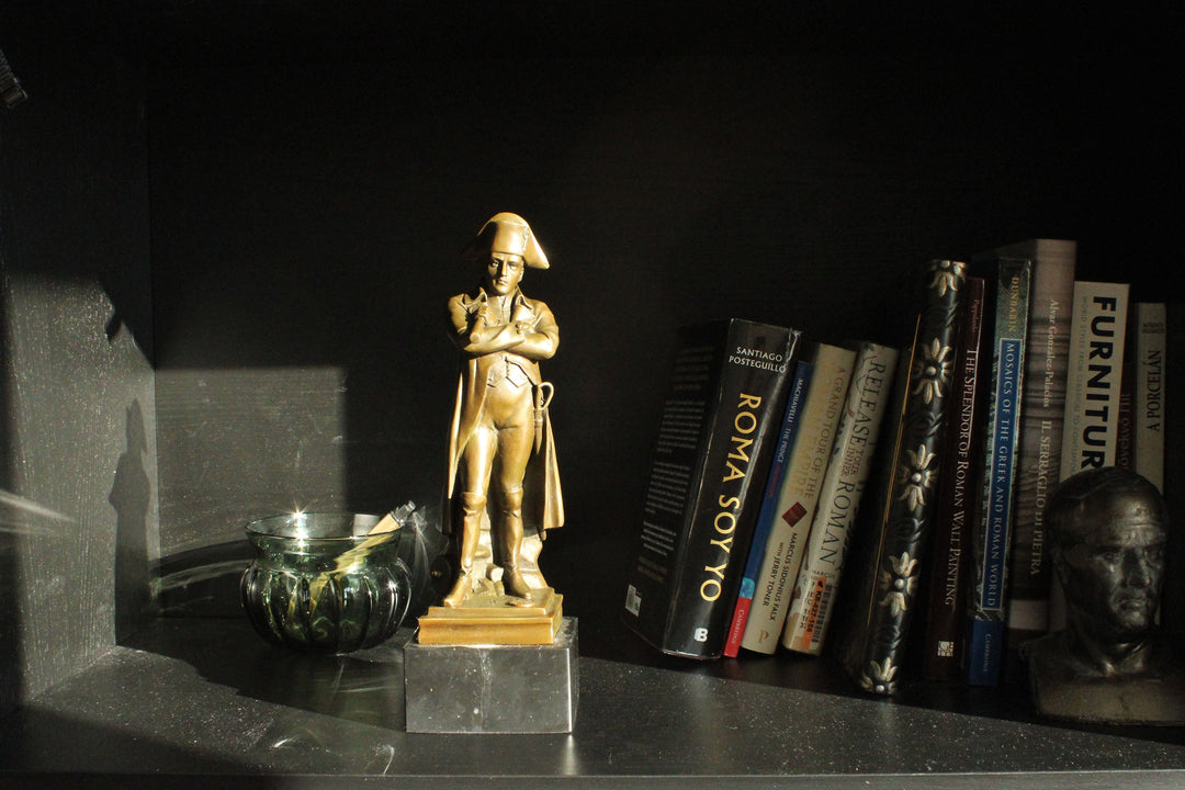 Napoleon Statue als General (Bronze, Wachsguss)