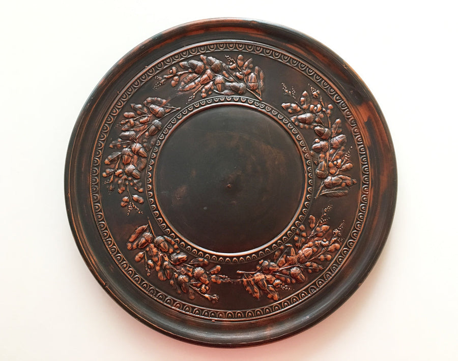 Castor-Ware-Teller mit Eichelmotiv