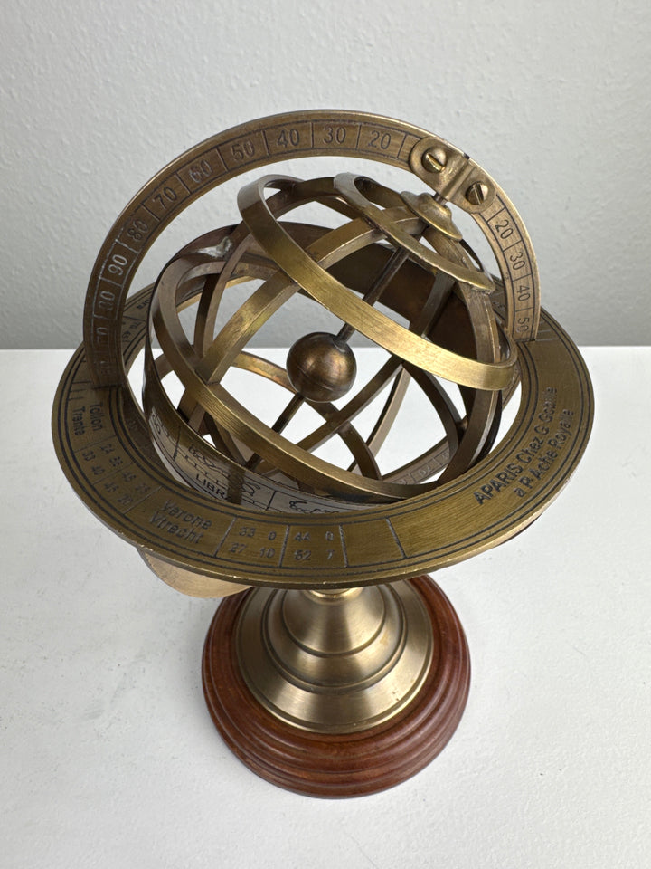 Grosse Armillarsphäre (Messing Skulptur)