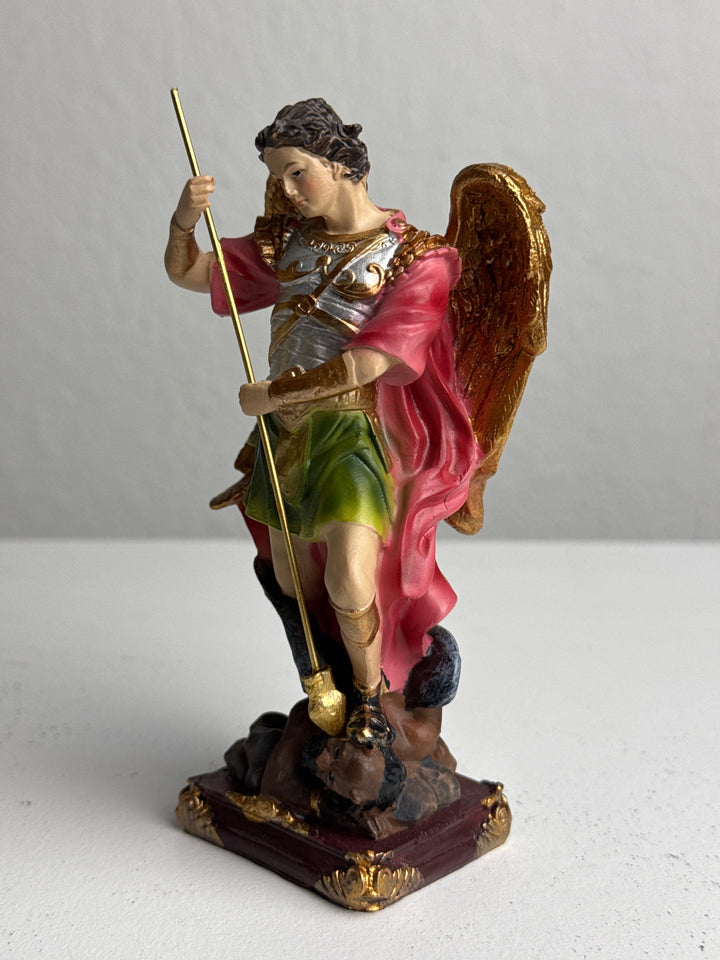 Erzengel Michael Skulptur – Besieger des Bösen Statue