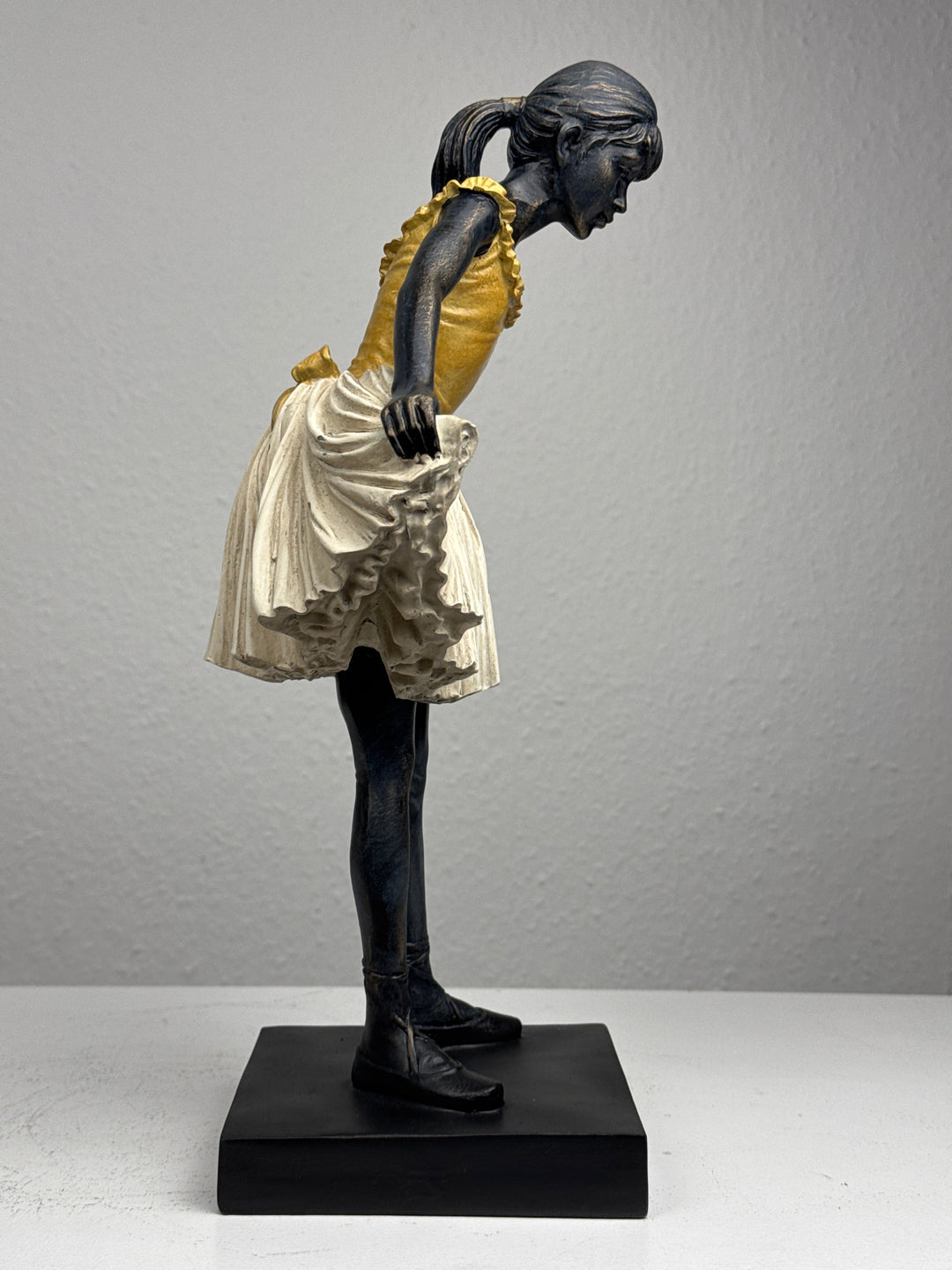 Graziöse Ballerina Skulptur (Degas Tänzerin Statue)