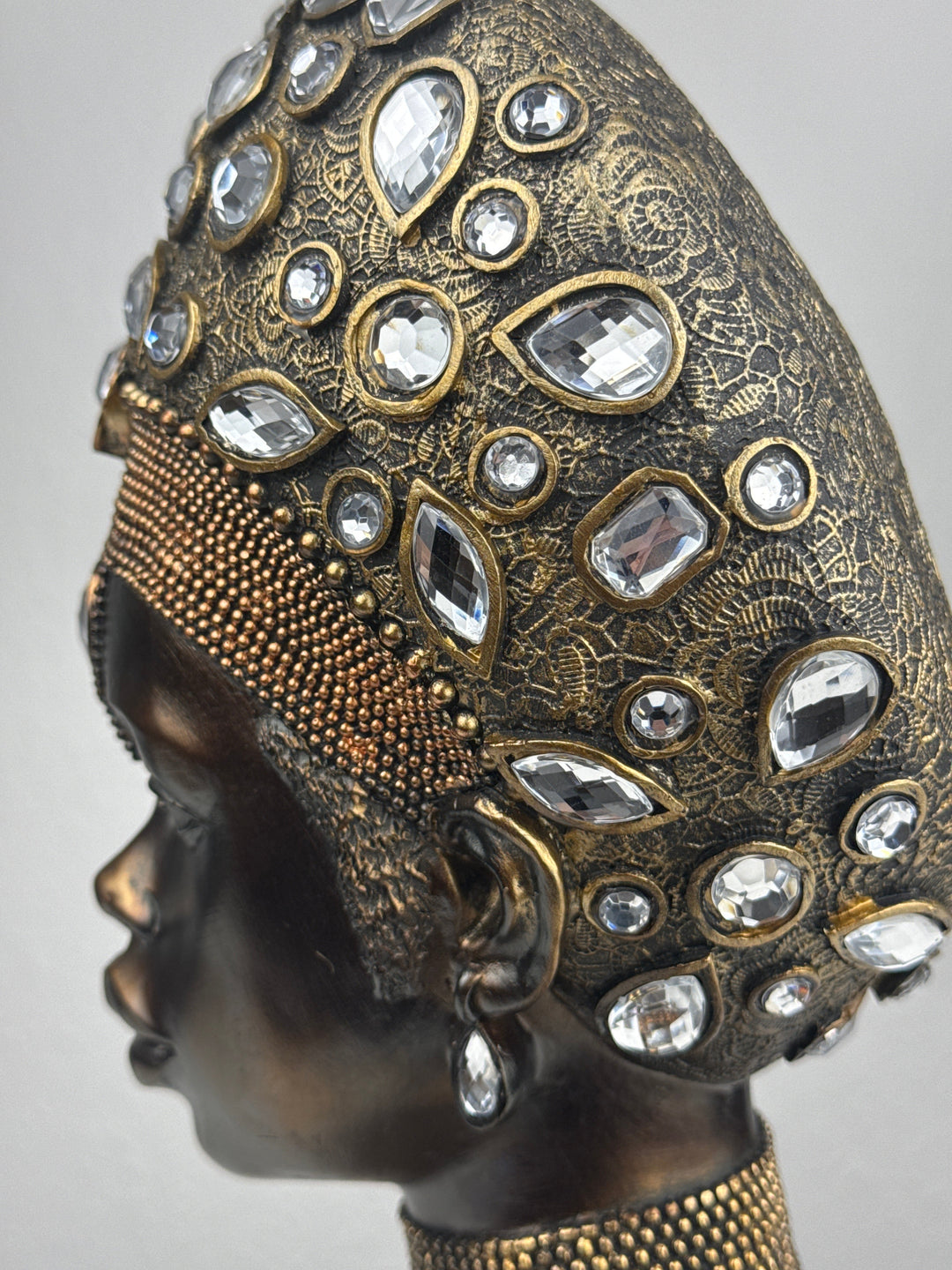 Majestätische Afrikanische Königin Büste (Bronzefinish)
