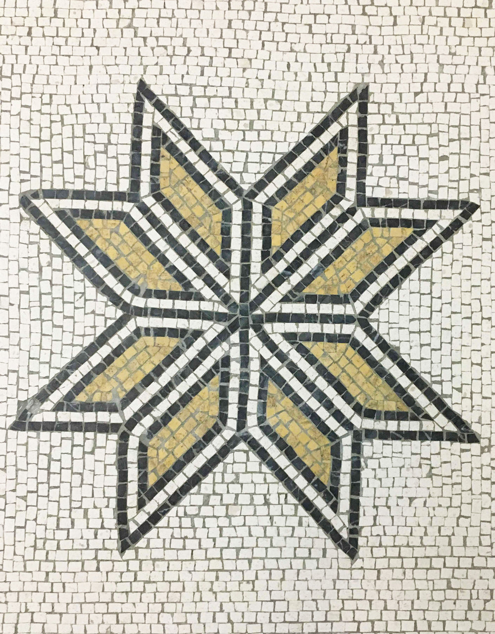 Stern aus Rauten Marmor-Mosaik