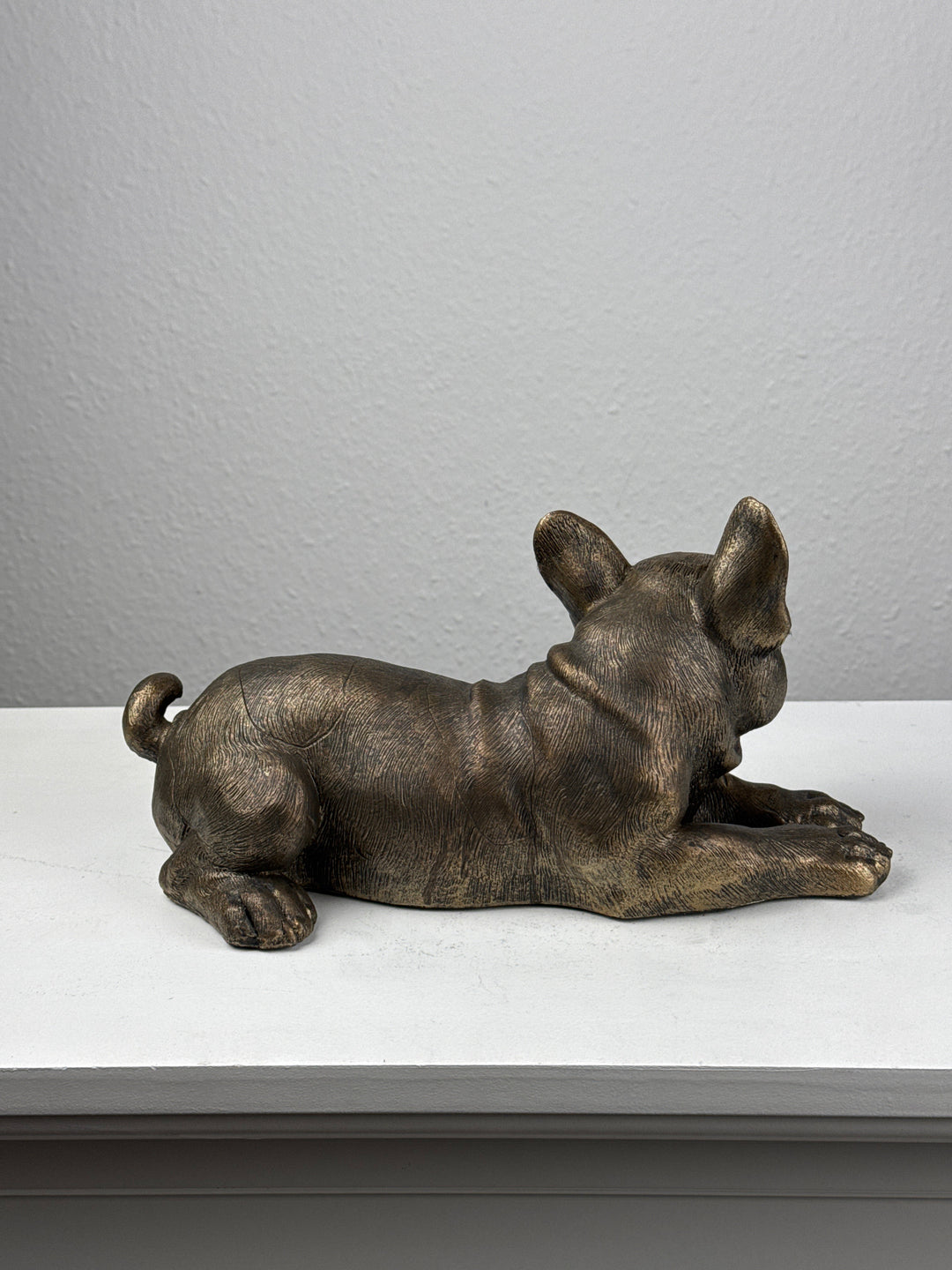 Liegende Bulldogge Statue (Bronzefinish Skulptur)