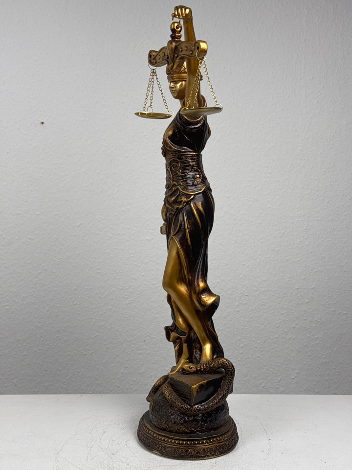 Justitia Skulptur – Symbol für Recht und Gerechtigkeit (Groß, Patinierte Bronzefigur)