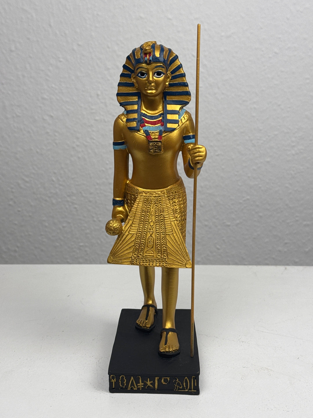 Altägyptische Pharao Statue