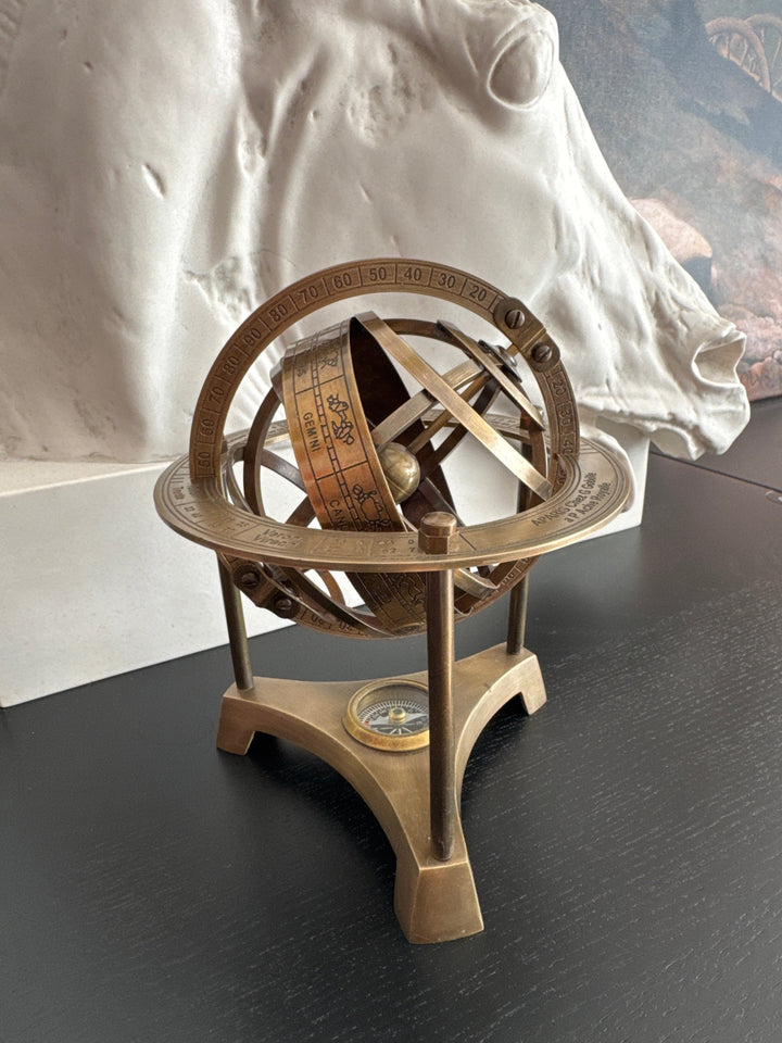 Armillarsphäre mit Kompass (Messing)