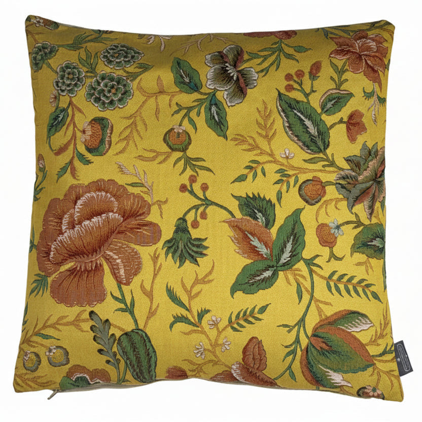 Gelber Kissenbezug mit Pfingstrosenmotiv – Botanisches Design aus dem Toile-de-Jouy-Museum (Jacquard gewebt)