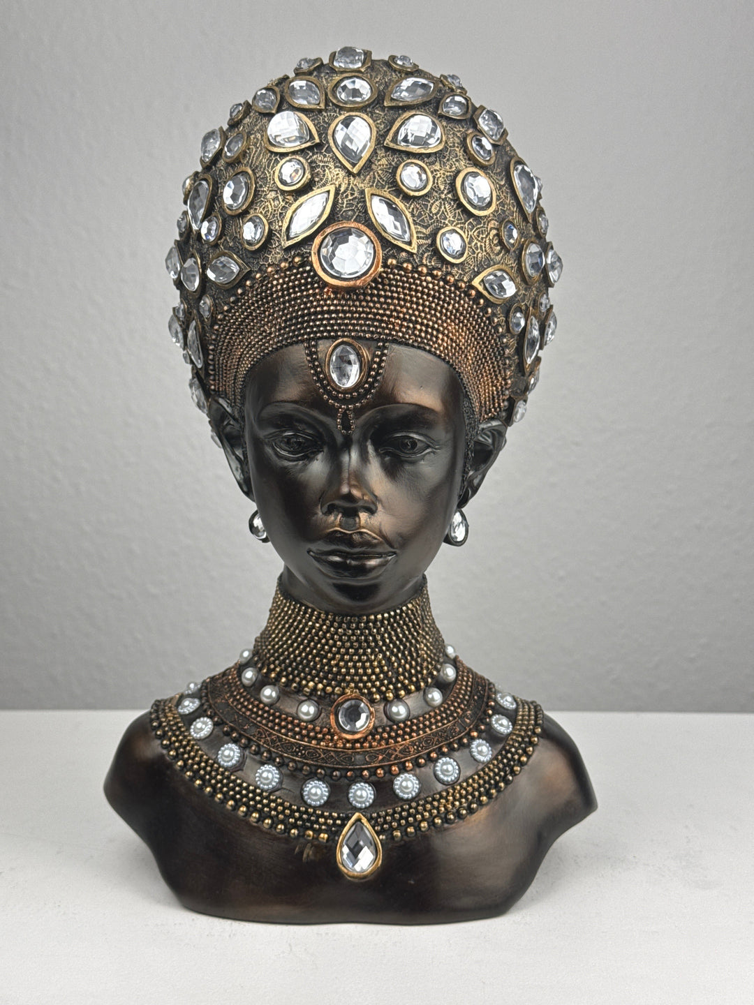 Majestätische Afrikanische Königin Büste (Bronzefinish)