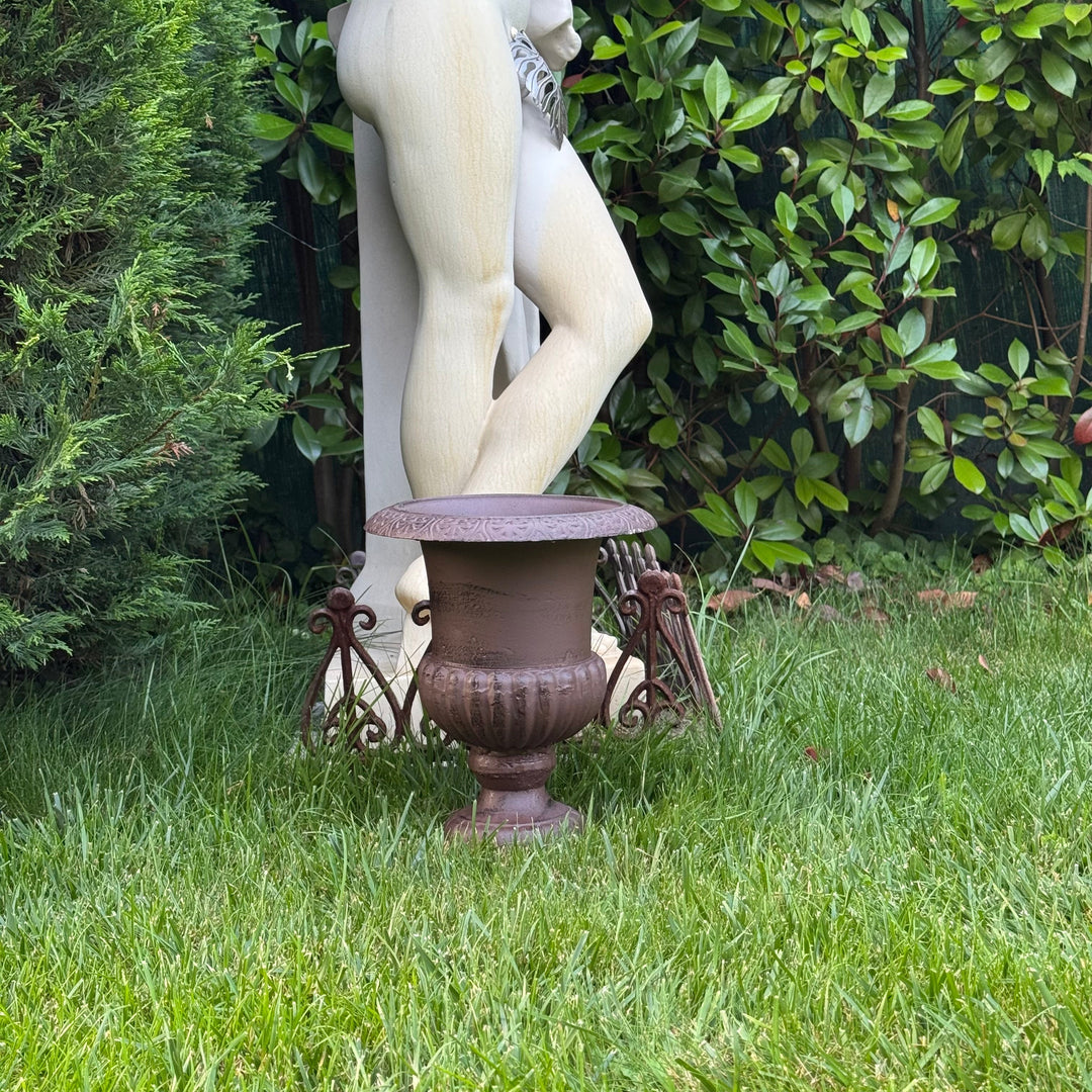 Gartentopf in Urnenform aus Gusseisen