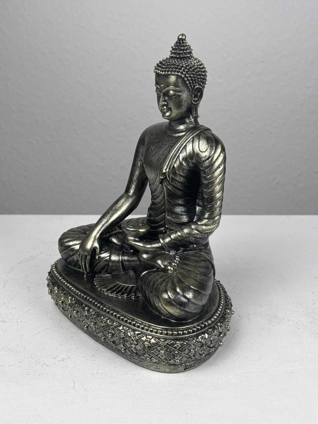 Meditierender Buddha Statue (Bronzefinish Skulptur)