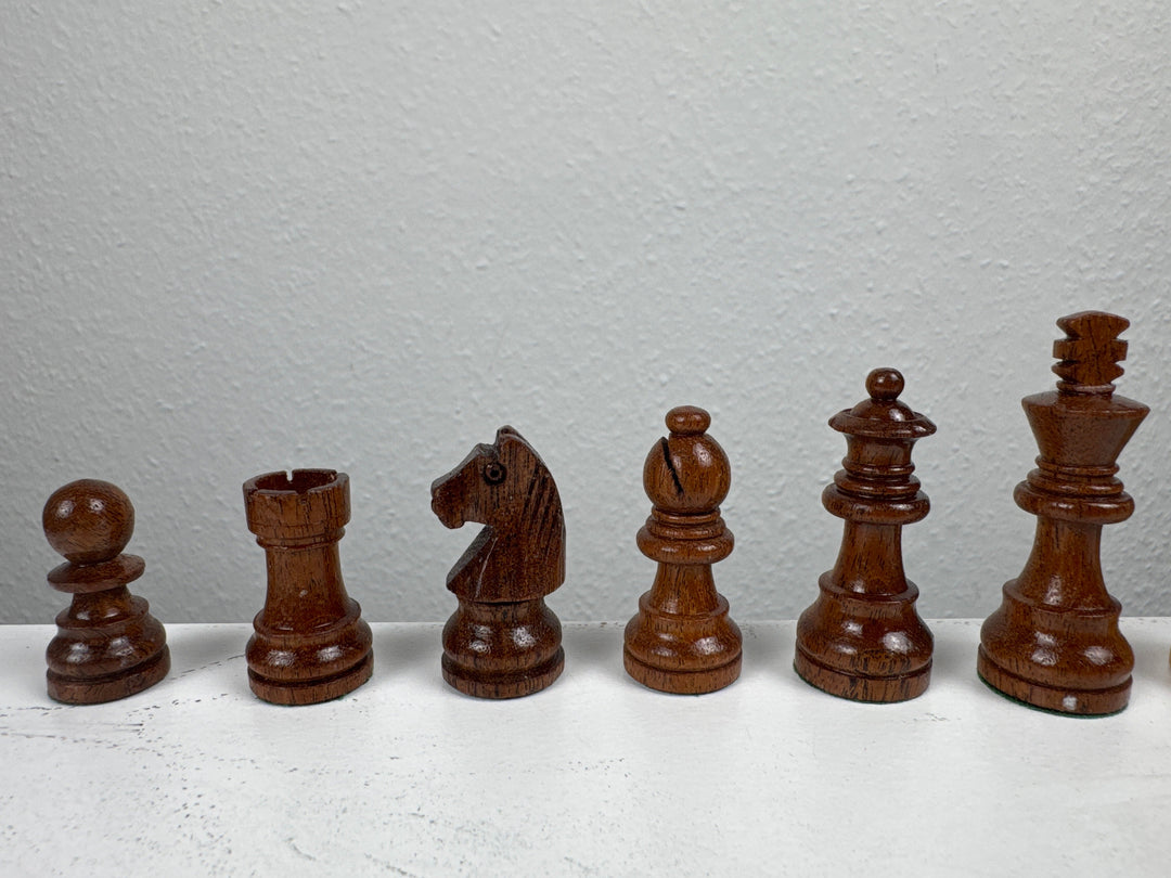Schachset aus Holz mit Brett (Klein)