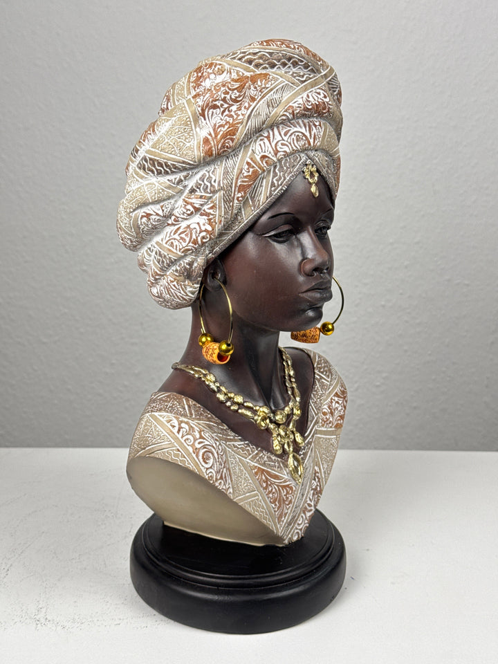 Afrikanische Dame Büste in Weiss und Gold