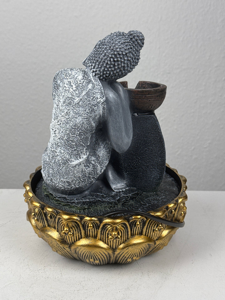 Buddha Innenbrunnen – Zen Ruhe mit Licht und Wasserfluss